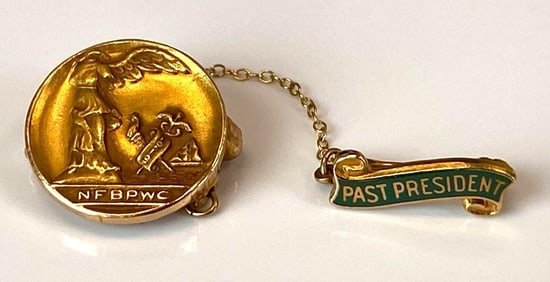 14K Yellow Gold NFBPWC Past President Club Pin