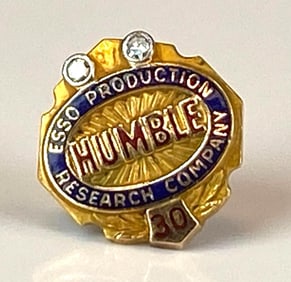 14K Yellow Gold Diamond Humble Oil 30 Year Pin