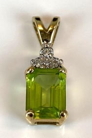 10K Yellow Gold Emerald Diamond Pendant