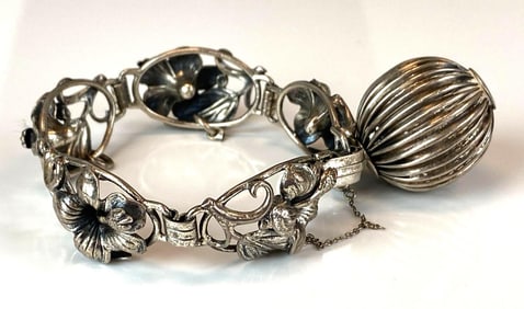 Danecraft Sterling Silver Floral Link Bracelet