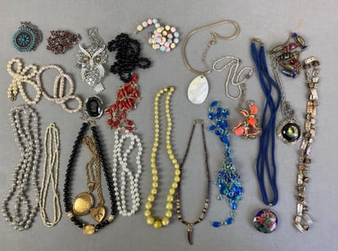 Group of Costume Jewelry Necklaces