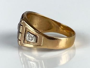 14K Gold Masonic/Fraternal Mens Ring With Diamond Accent Stone
