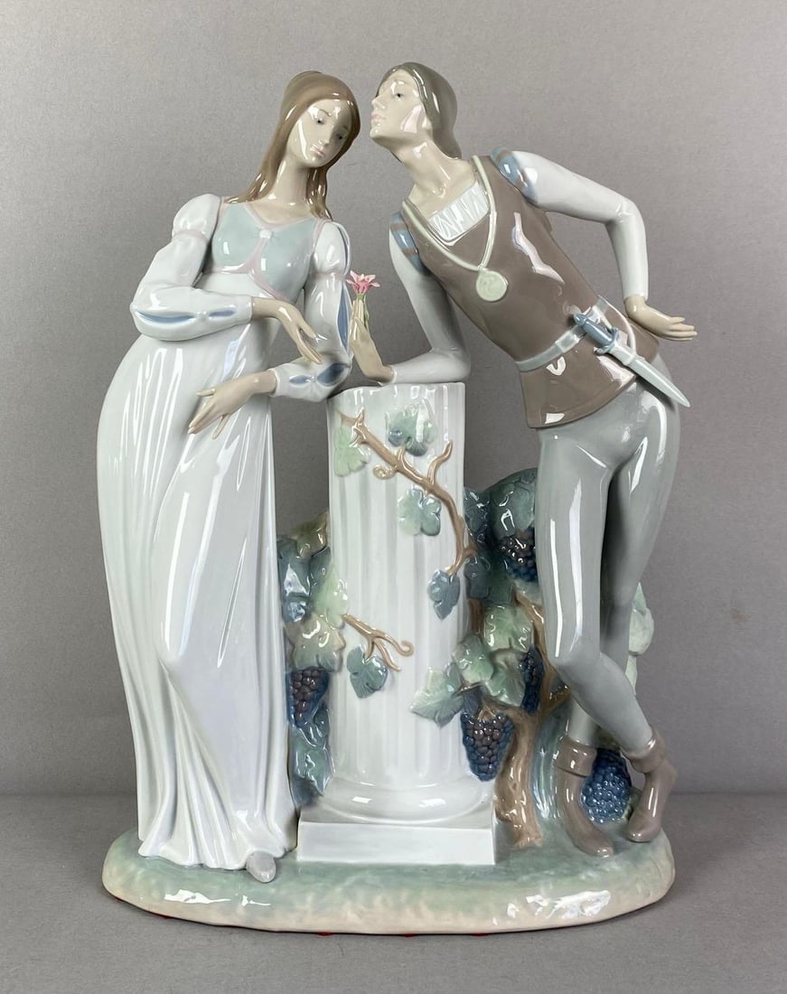 Lladro Romeo and Juliet Porcelain Figurine: Marked on base, measures 17 3/4 x 12 3/4 x 5 1/2 inches