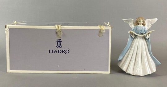 Lladro Porcelain Singer Angel Figurine