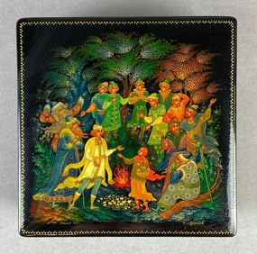 Artist Signed USSR/Russian Fairytale Hand Painted Lacquered Trinket Box