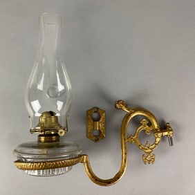 Antiaue Cast Iron Oil Lamp Wall Sconce