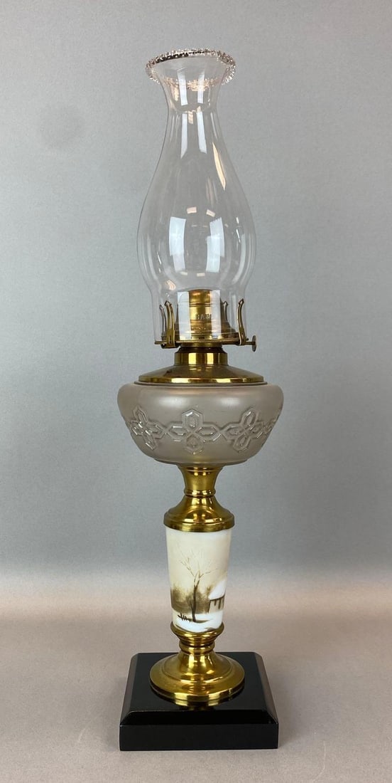 Antique Queen Anne Rayo Victorian Oil Table Lamp (1 of 4)