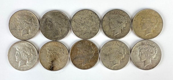 Group of 10 1920s US $1 Peace Silver Dollars