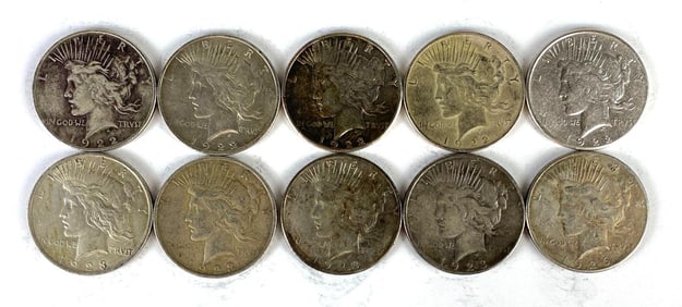 Group of 10 1920s US $1 Peace Silver Dollars