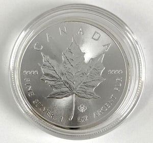 2014 Canada $5 Maple Leaf with Maple Leaf Privy 1 oz .999 Fine Silver Coin