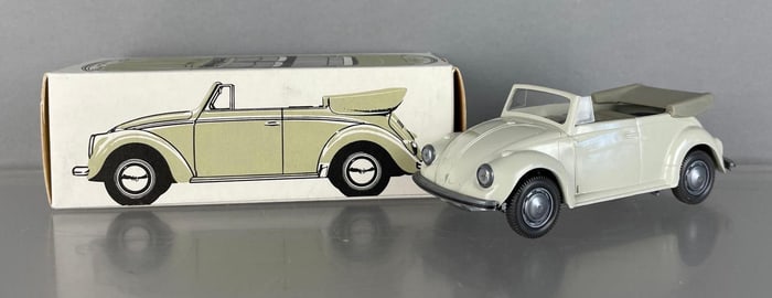 1968 Volkswagen Beetl Convertible Tan Dealership Promo  Car