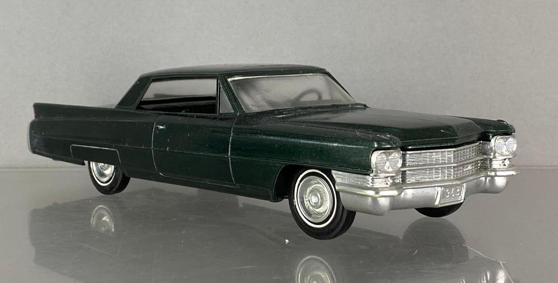 1963 Jo-Han Cadillac DeVille Dark Green Dealership Promo Car (1 of 7)