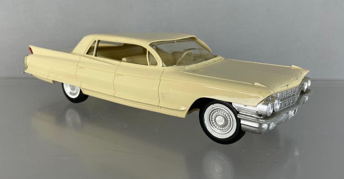 1962 Cadillac Fleetwood Yellow Dealership Promo Car: Jo-Han, nonworking friction missing gear, rough chrome, cracked windshield