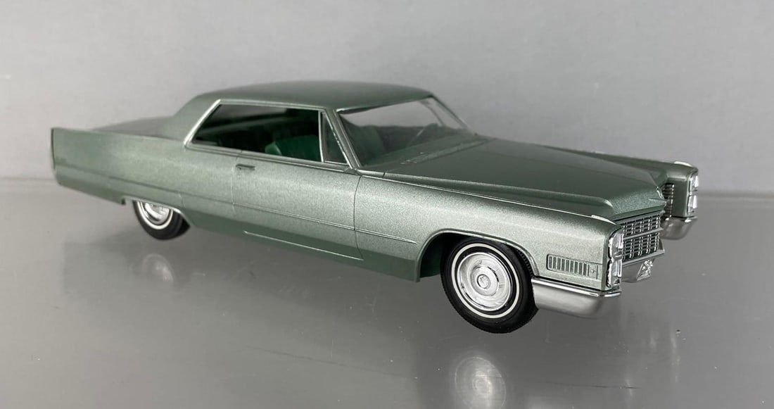 1966 Cadillac de Ville Green Dealership Promo Car: Coaster, green interior