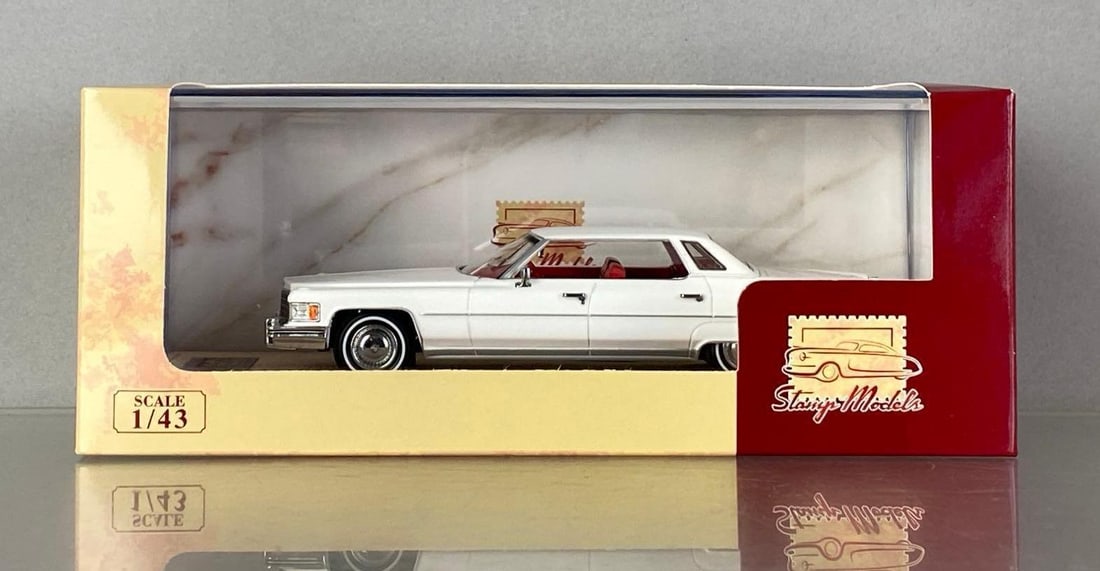 Stamp Models 1976 Cadillac Sedan DeVille White (1 of 3)