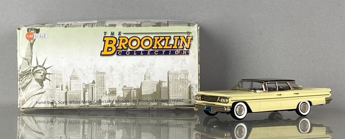 Brooklin Models 1980 Pontiac Catalina Vista Black Stardust Yellow