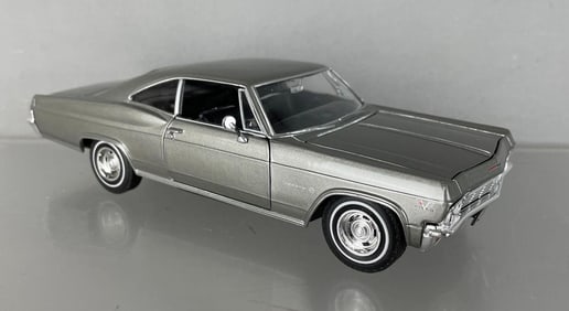 Welly 1965 Chevy Impala Die-Cast Car