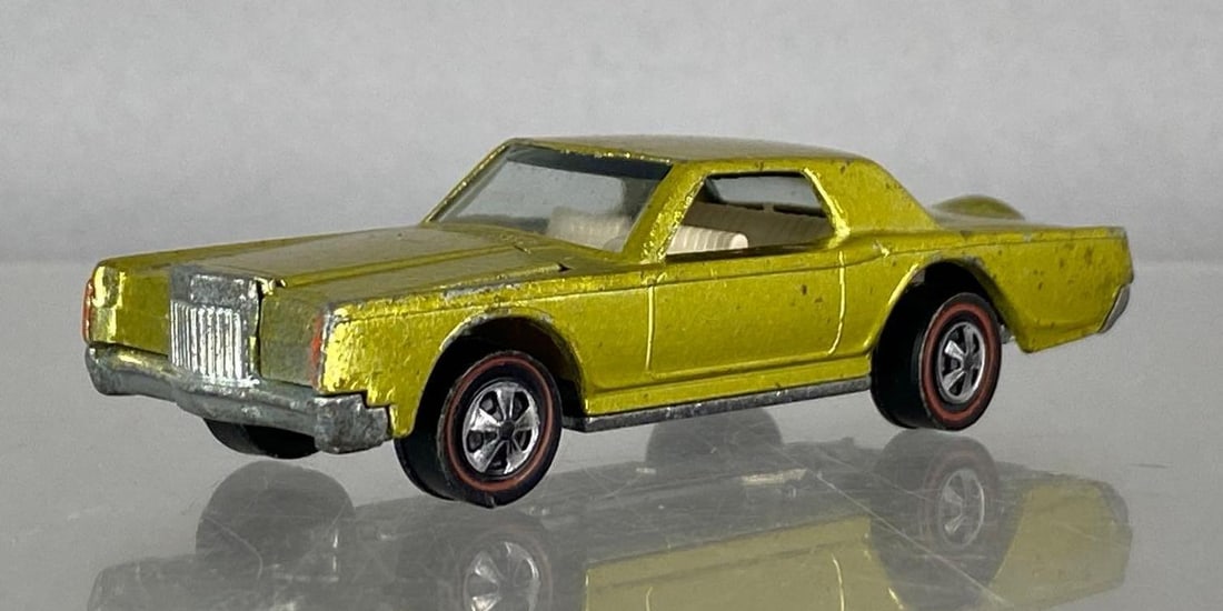 1968 Mattel Hot Wheels Red Line Custom Continental Mark 3: Die-cast, Redline Tired, clear windows, lime antifreeze
