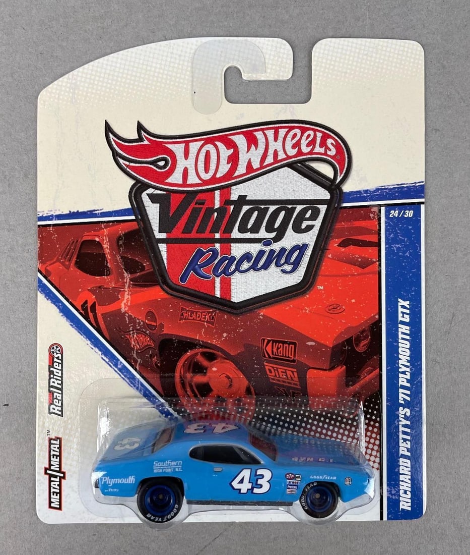 Hot Wheels Vintage Racing Richard Petty's 71 Plymouth GTX (1 of 2)