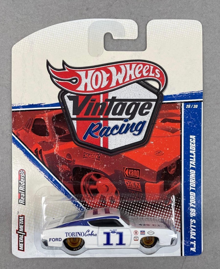 Hot Wheels Vintage Racing A.J. Foyt's 69 Ford Torino Talladega: Mattel die-cast original packaging