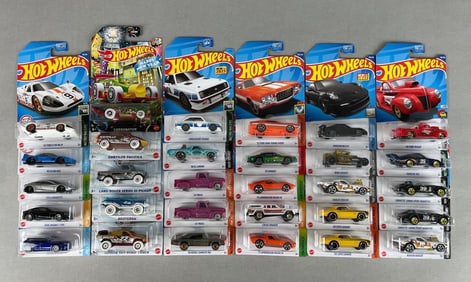 Group of 30 Mattel Hot Wheels Die-Cast Vehicles
