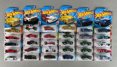 Group of 30 Mattel Hot Wheels Die-Cast Vehicles