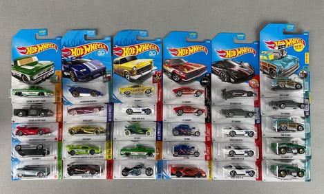 Group of 30 Mattel Hot Wheels Die-Cast Vehicles