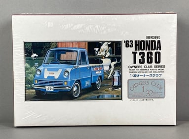 Owners Club 1963 Honda T360 Plastic Model Kit