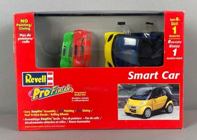 Revell Pro Finish Smart Car Plastic Model Kit
