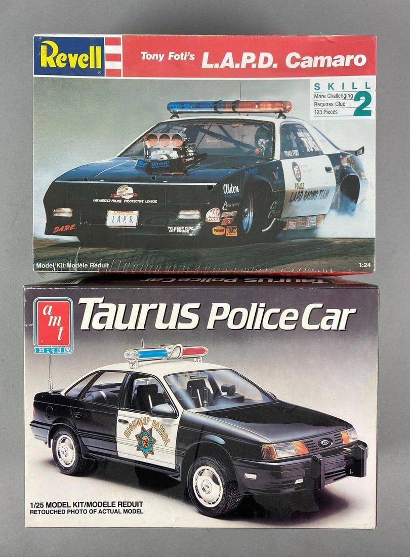 Group of 2 Police Car Plastic Model Kits (1 of 3)
