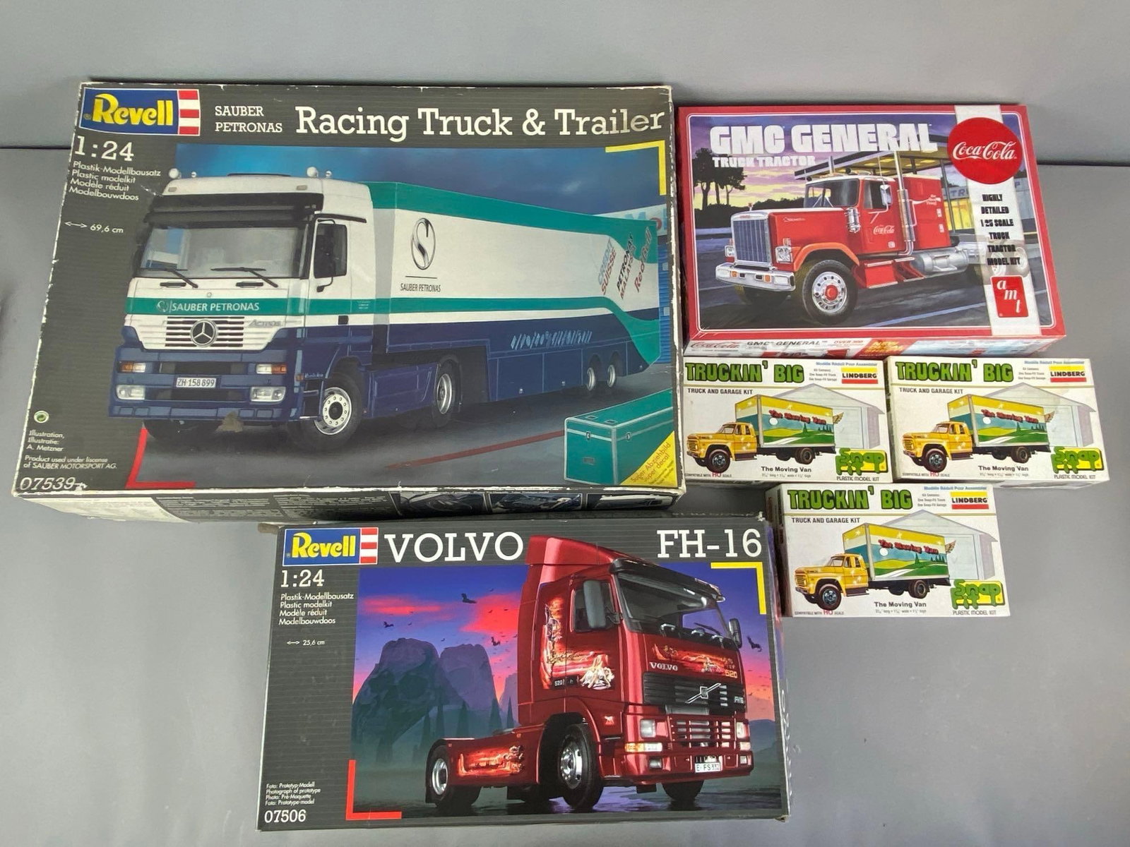 Group of 6 Hauler Plastic Model Kits (1 of 2)