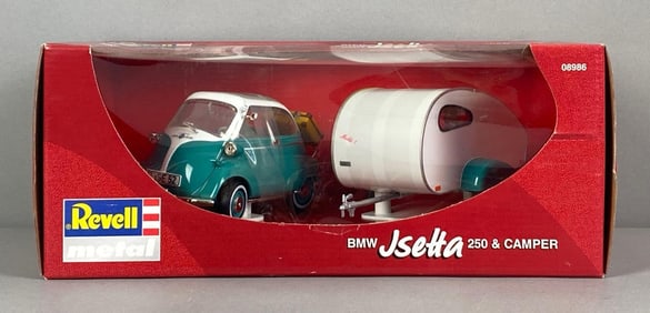 Revell BMW Jsetta 250 and Camper