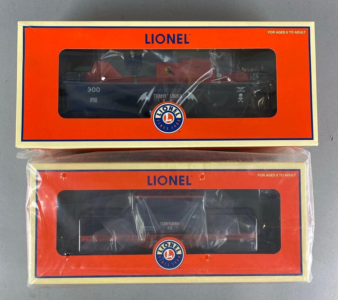 Group of 2 Lionel O Scale Halloween Train Cars: Includes Halloween Transfer Caboose and Halloween Animated Gondola.