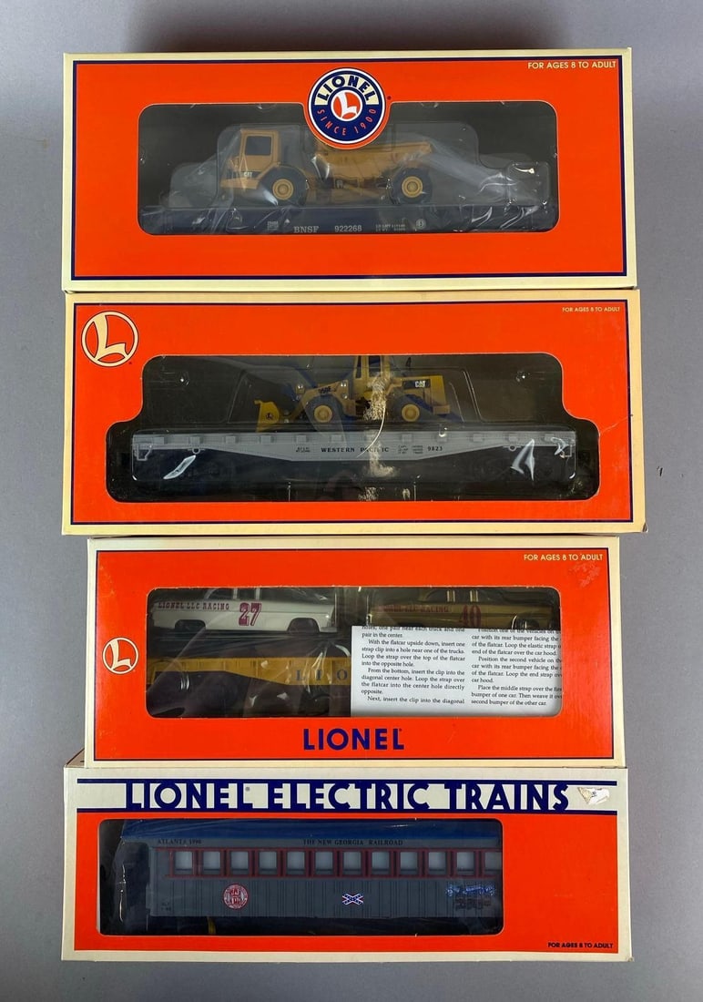 Group of 4 Lionel O Scale Train Cars (1 of 2)