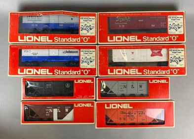 Group of 8 Lionel O Scale Train Cars