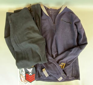 WW2 US Navy Sailor Uniform with Patches