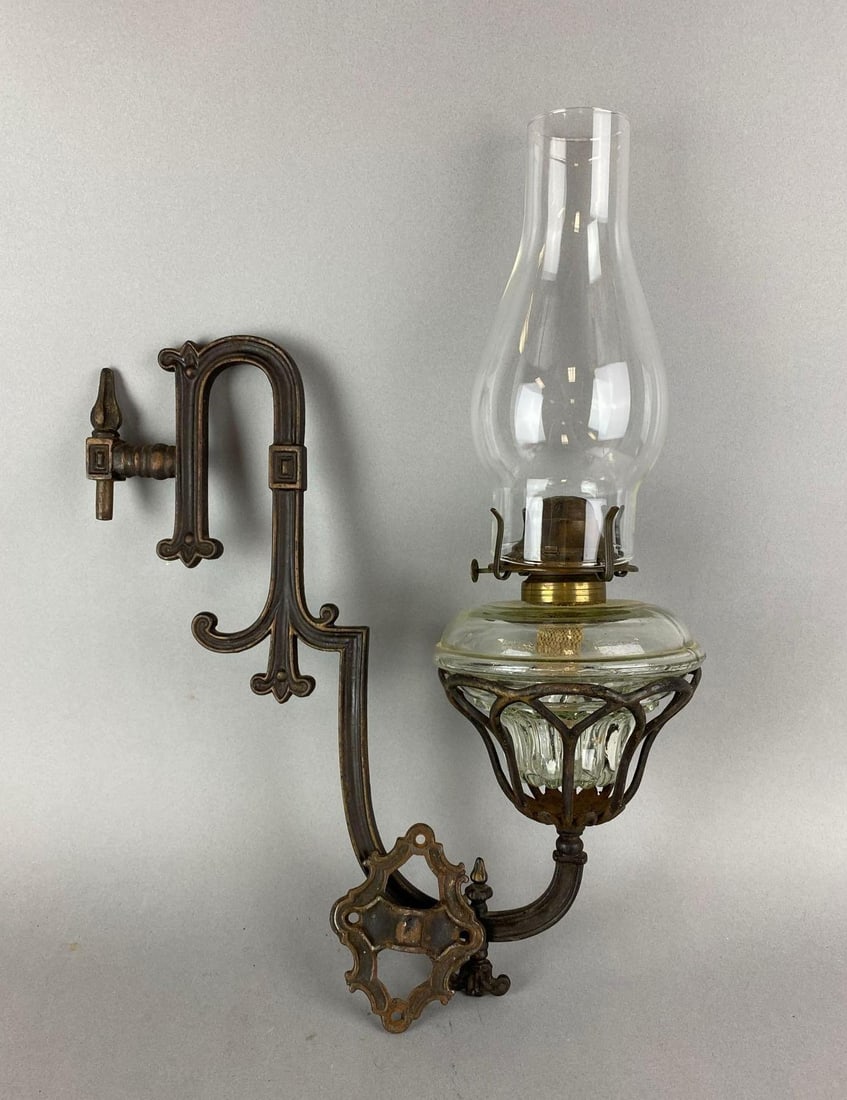 Antique Cast Iron Oil Lamp Wall Sconce (1 of 3)