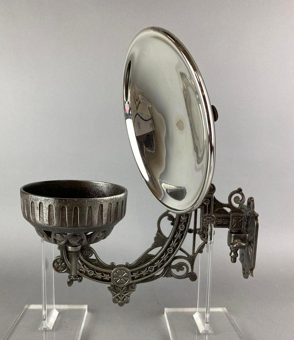 Antique Cast Iron Oil Lamp Wall Sconce (1 of 3)