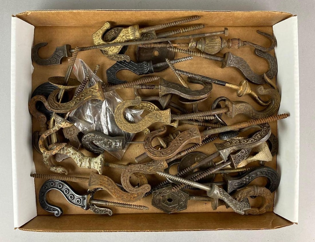 Group of Antique Cast Iron Chandelier Hooks (1 of 3)
