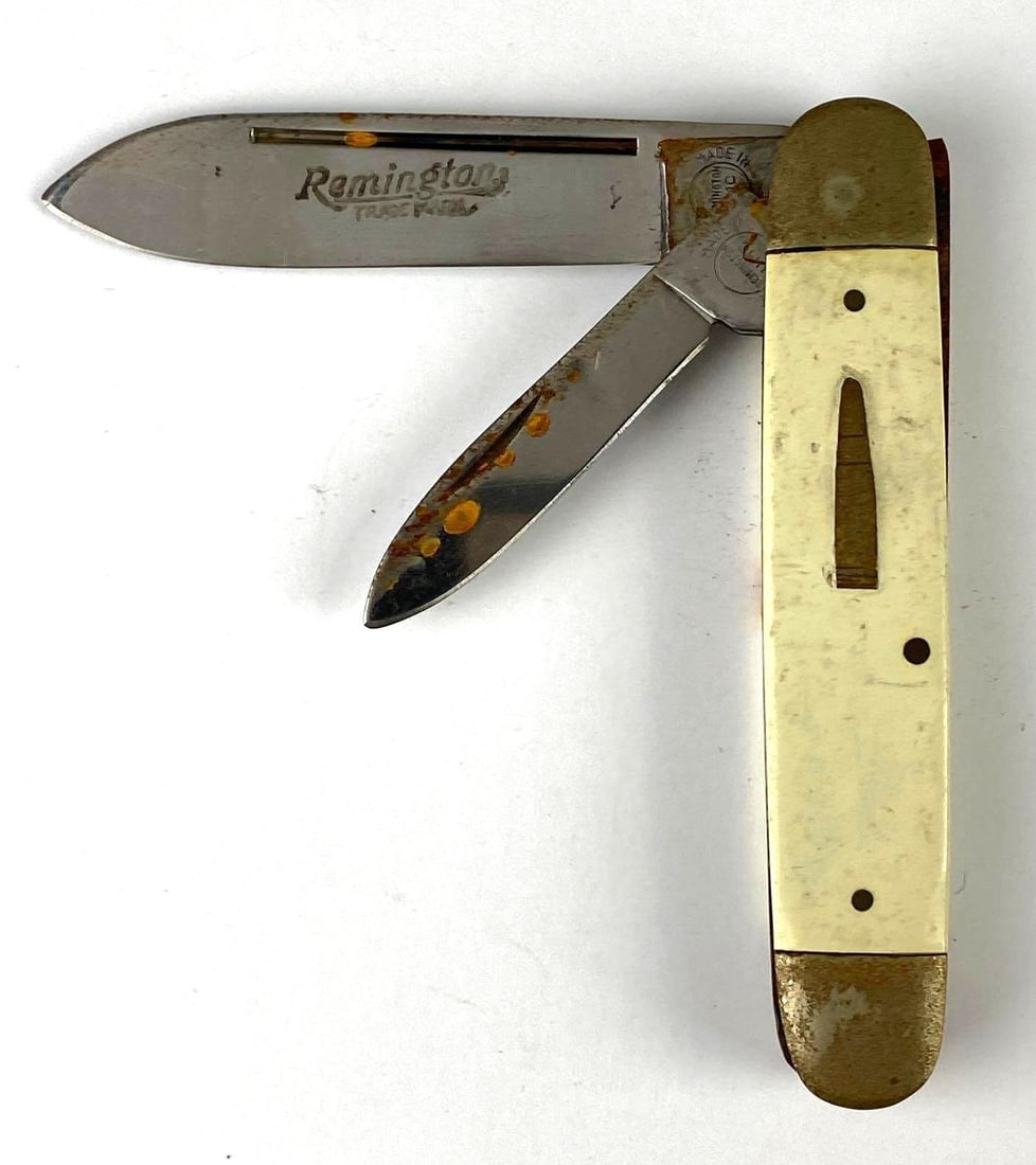 Remington Folding Pocket Knive (1 of 4)