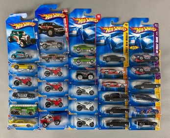 Group of 30 Mattel Hot Wheels Die-Cast Cars