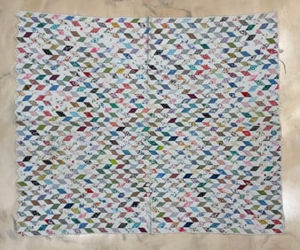 Antique Hand-Stitched Scalloped Edge Quilt