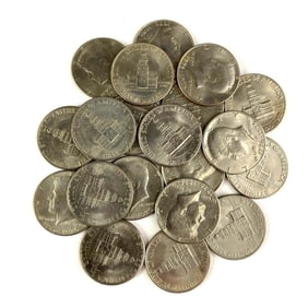 Group of 20 US 1976 Bicentennial Kennedy Half Dollars