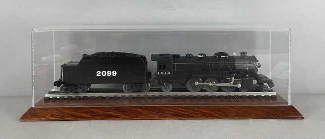 Lionel O Scale Illinois Central 4-6-2 Steam Engine with Display Case