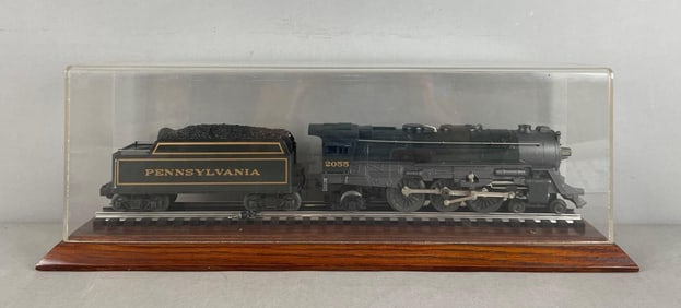Lionel O Scale Pennsylvania 4-6-2 Steam Engine with Display Case
