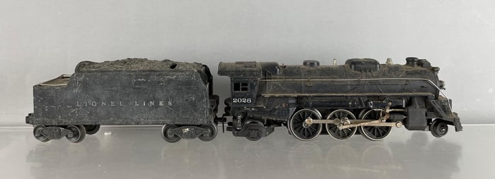 Lionel O27 Scale #2026 2-6-2 Steam Engine with Tender
