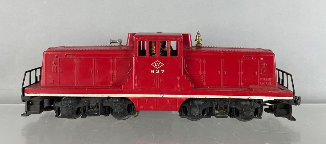 Lionel O Scale #627 LeHigh Valley GE 44 Ton Diesel Switcher Engine (1 of 3)