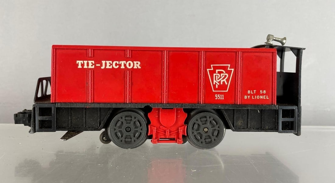 Lionel O Scale #5511 PRR Tie-Jector Car: Includes wood ties, 8" long