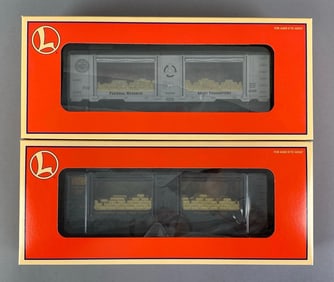 Group of 2 Lionel O Scale Mint Train Cars