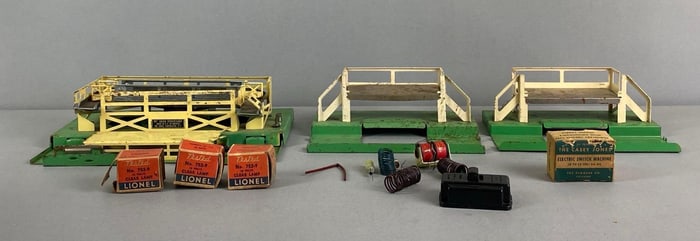 Group of Lionel Building Pieces and More